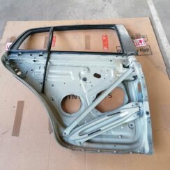 Aizmugurējās labās durvis priekš VW GOLF PLUS 2005-2013 5M0833312