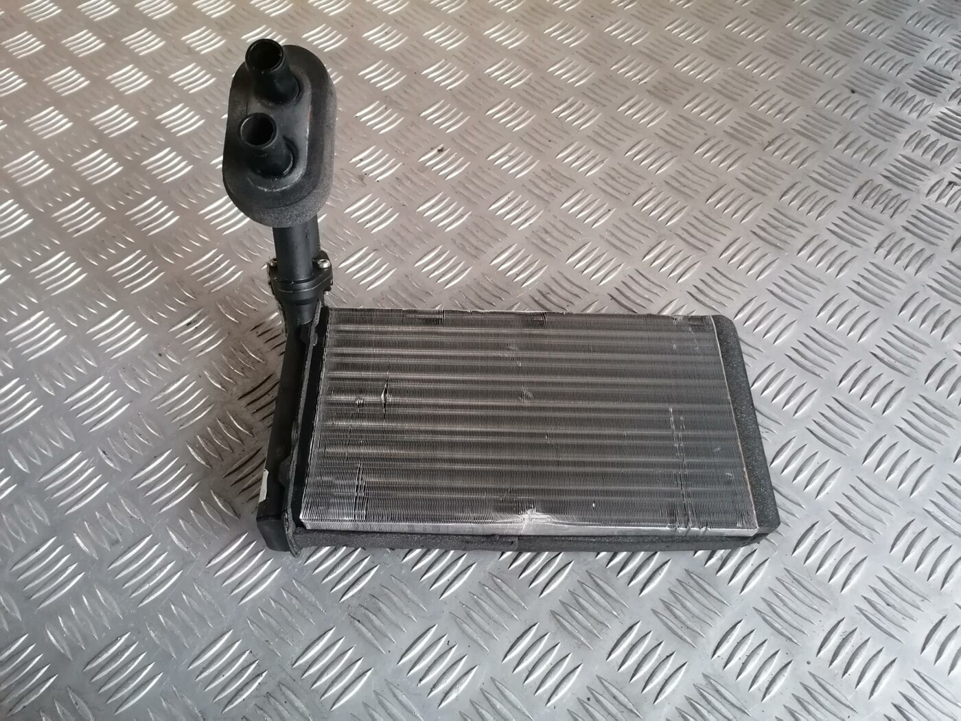 Apsildes sistēmas radiators priekš FORD GALAXY 2005 1 Apsildes sistēmas radiators priekš FORD GALAXY 2005