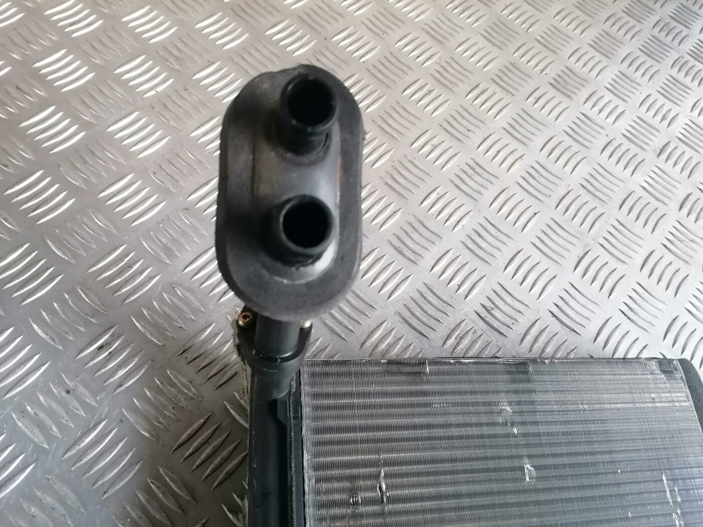 Apsildes sistēmas radiators priekš FORD GALAXY 2005 3 Apsildes sistēmas radiators priekš FORD GALAXY 2005