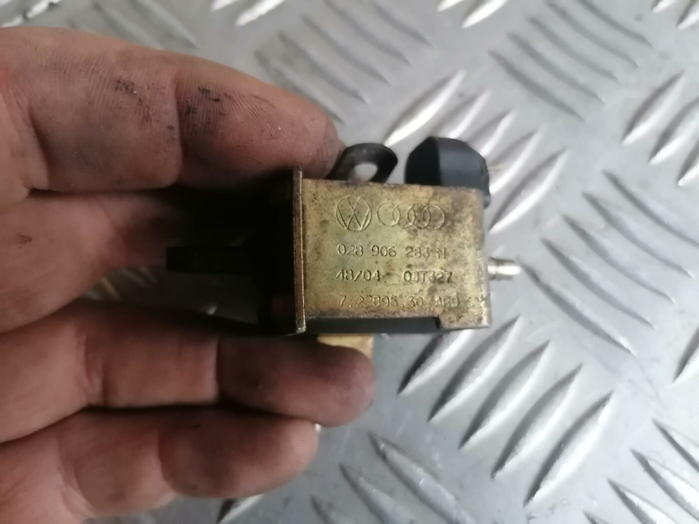 Solenoīda vakuuma vārsts priekš FORD GALAXY 2005 3 Solenoīda vakuuma vārsts priekš FORD GALAXY 2005