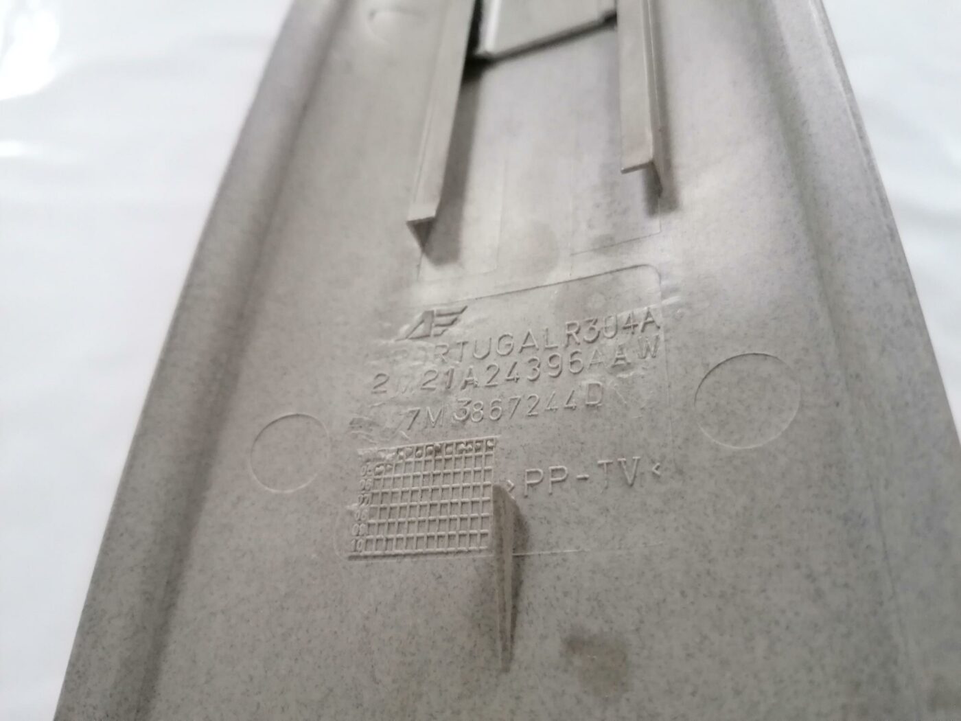 Vidējas salona statnes apdare priekš FORD GALAXY 2005 3 Vidējas salona statnes apdare priekš FORD GALAXY 2005