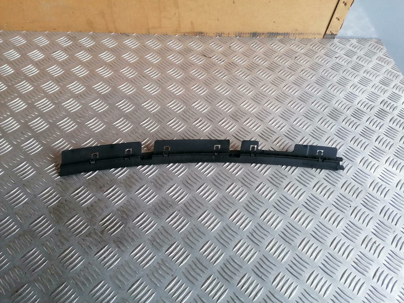 Mērinstrumentu paneļa gaisa vads, pa labi priekš FORD GALAXY 2005 1 Mērinstrumentu paneļa gaisa vads, pa labi priekš FORD GALAXY 2005