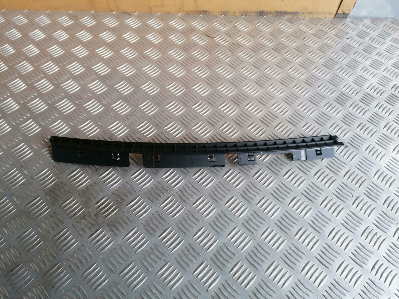 Mērinstrumentu paneļa gaisa vads, pa labi priekš FORD GALAXY 2005 2 Mērinstrumentu paneļa gaisa vads, pa labi priekš FORD GALAXY 2005