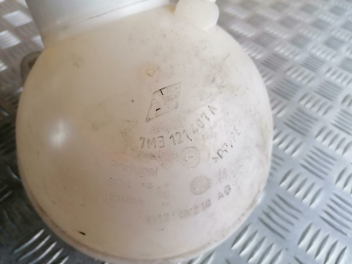 Dzesēšanas šķidruma tvertne priekš FORD GALAXY 2005 2 Dzesēšanas šķidruma tvertne priekš FORD GALAXY 2005