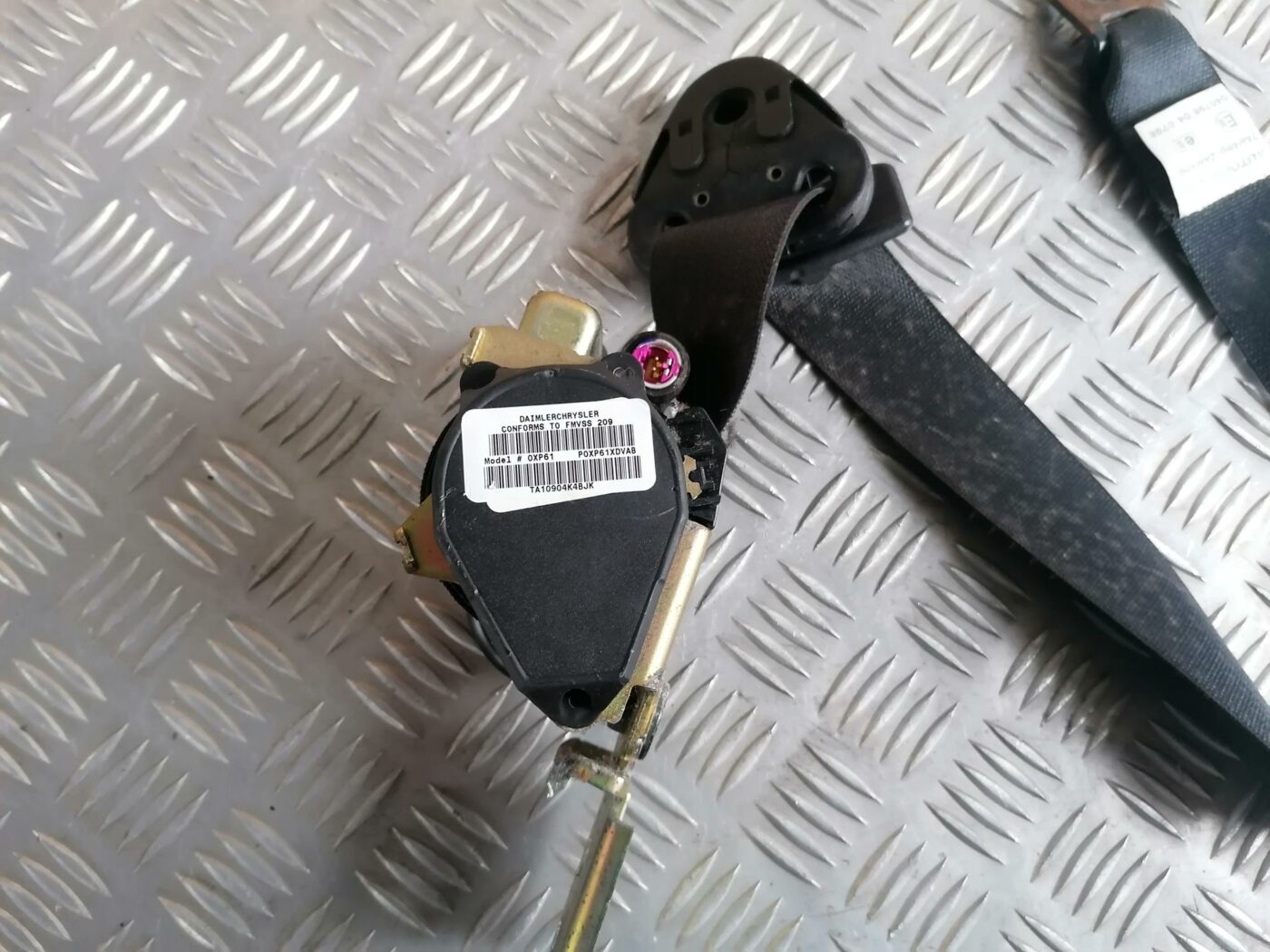 Aizmugurējā labā drošības josta priekš CHRYSLER SEBRING 2006 2 Aizmugurējā labā drošības josta priekš CHRYSLER SEBRING 2006