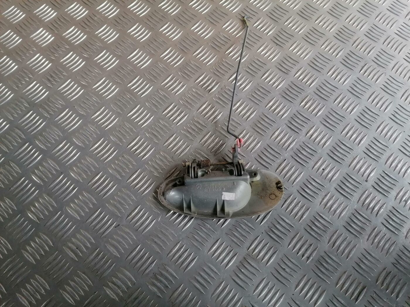 Priekšējāis labais durvju rokturis priekš CHRYSLER SEBRING 2006 2 Priekšējāis labais durvju rokturis priekš CHRYSLER SEBRING 2006