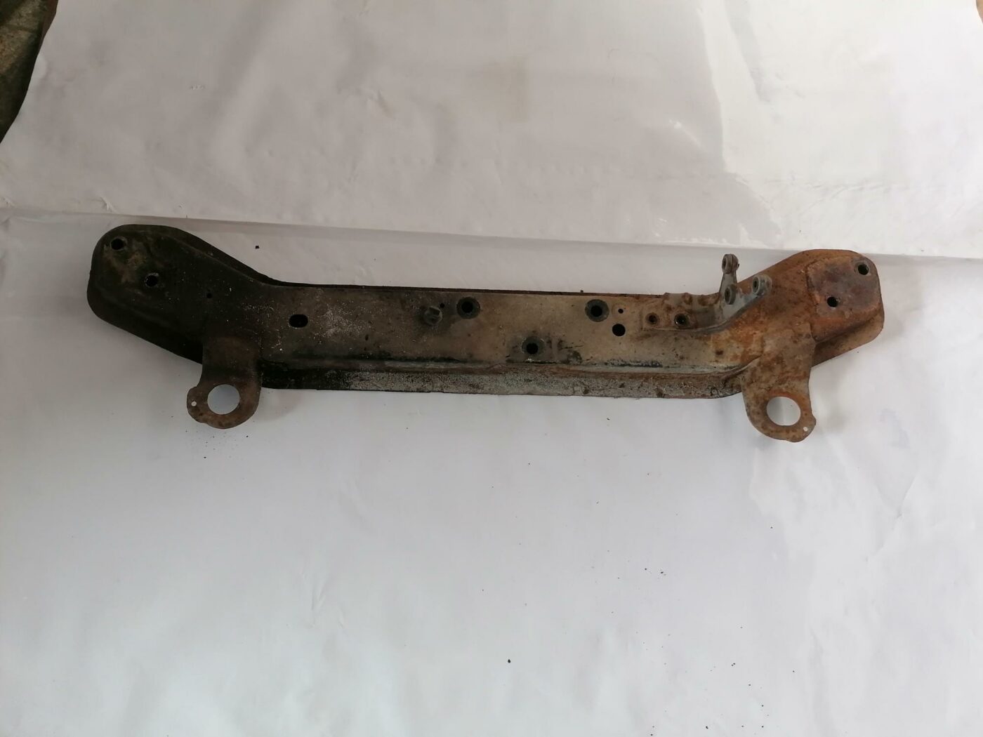 Dzinēja kronšteins priekš CHRYSLER SEBRING 2006 1 Dzinēja kronšteins priekš CHRYSLER SEBRING 2006