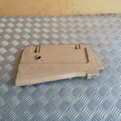 Mērinstrumentu paneļa apakšēja apdare priekš BMW 530D E39 2001 TOURING