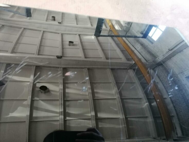 Aizmugurējo kreiso durvju stikls priekš BMW 530D E39 2001 TOURING 2