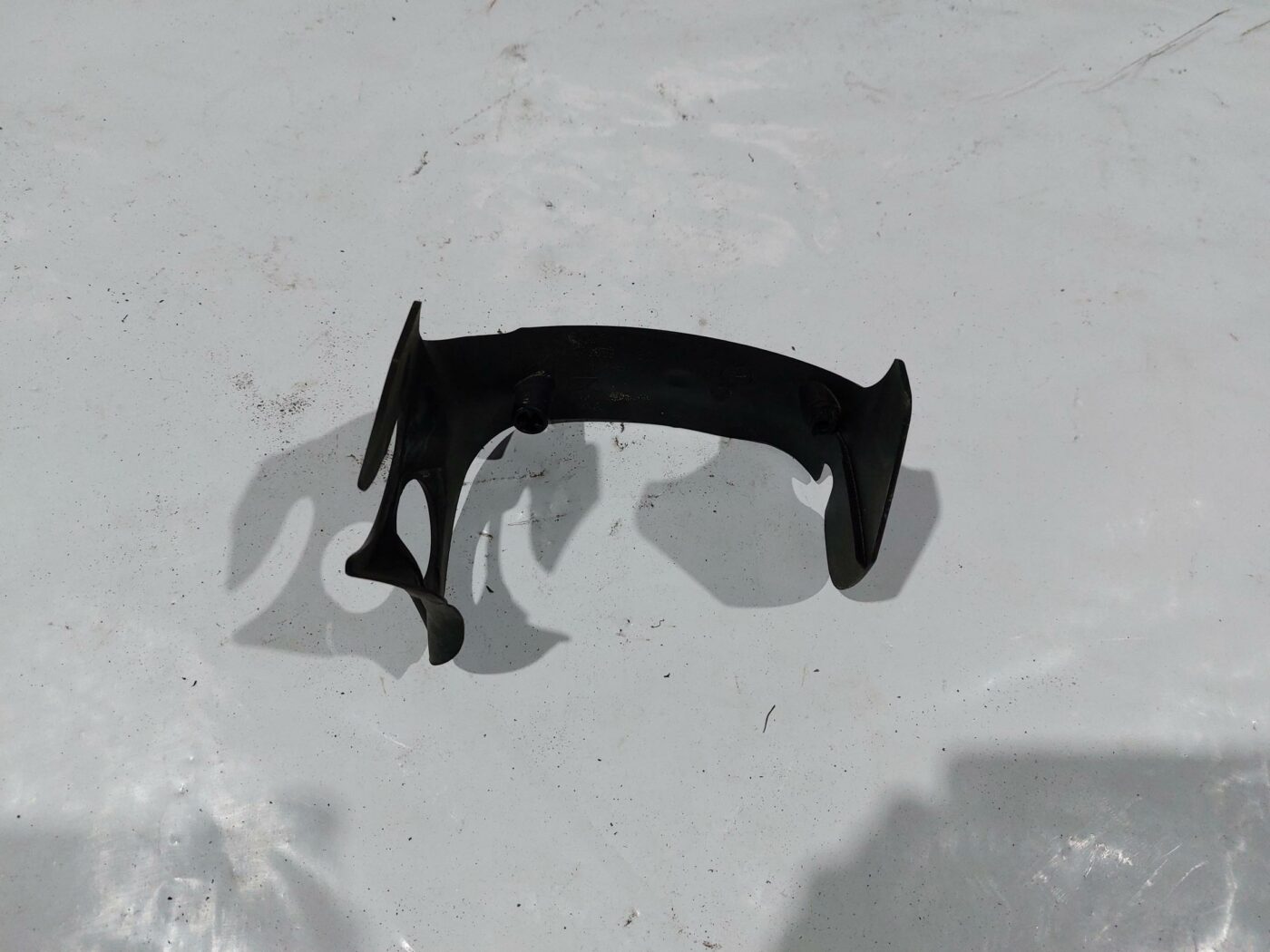 Stūres statnes putekļu aizsargs (salonā) priekš CHRYSLER VOYAGER 2006 2 Stūres statnes putekļu aizsargs (salonā) priekš CHRYSLER VOYAGER 2006