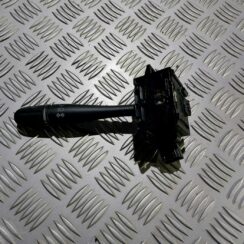 Pagrieziena rādītāju slēdzis priekš CHRYSLER VOYAGER 2006