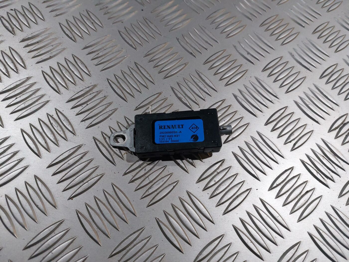 Antenas pastiprinātāja bloks priekš RENAULT LAGUNA 2011 1 Antenas pastiprinātāja bloks priekš RENAULT LAGUNA 2011