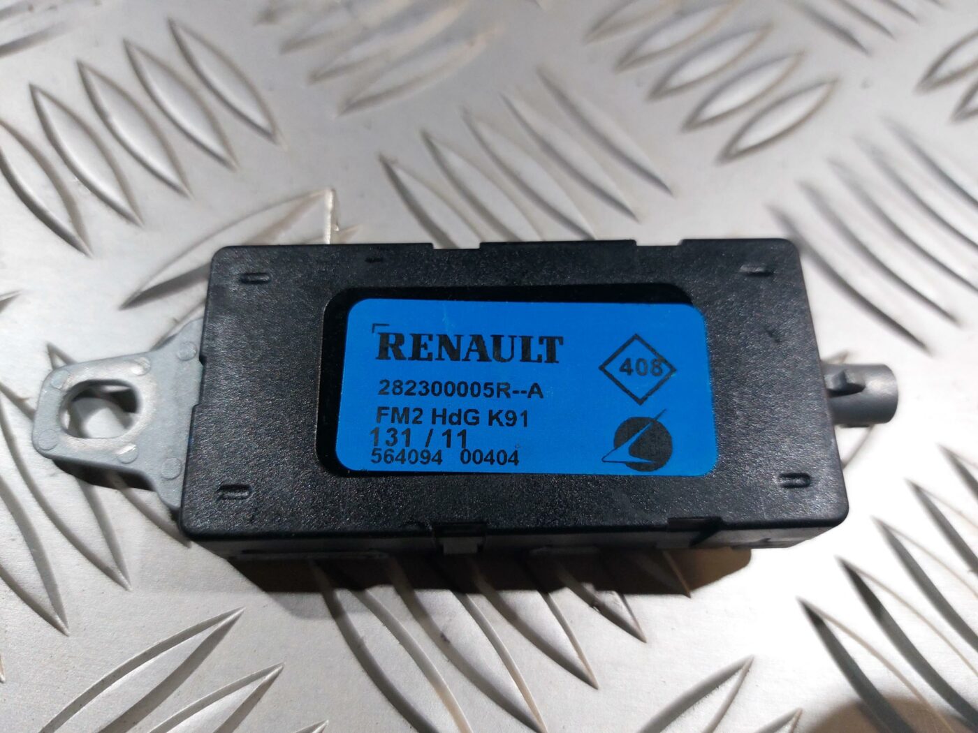 Antenas pastiprinātāja bloks priekš RENAULT LAGUNA 2011 4 Antenas pastiprinātāja bloks priekš RENAULT LAGUNA 2011