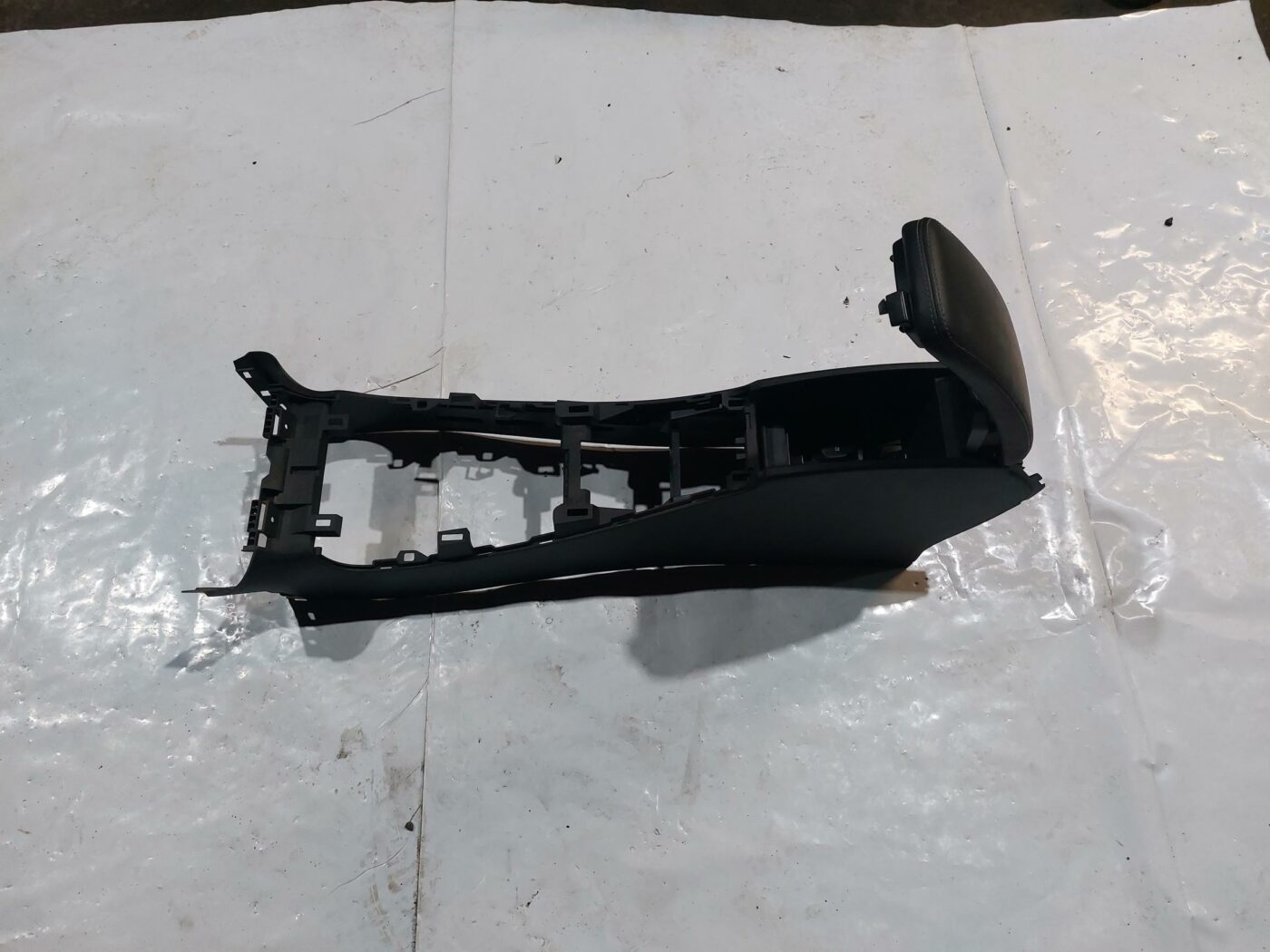 Centrālās konsoles apdares lielākā daļa priekš RENAULT LAGUNA 2011 1 Centrālās konsoles apdares lielākā daļa priekš RENAULT LAGUNA 2011