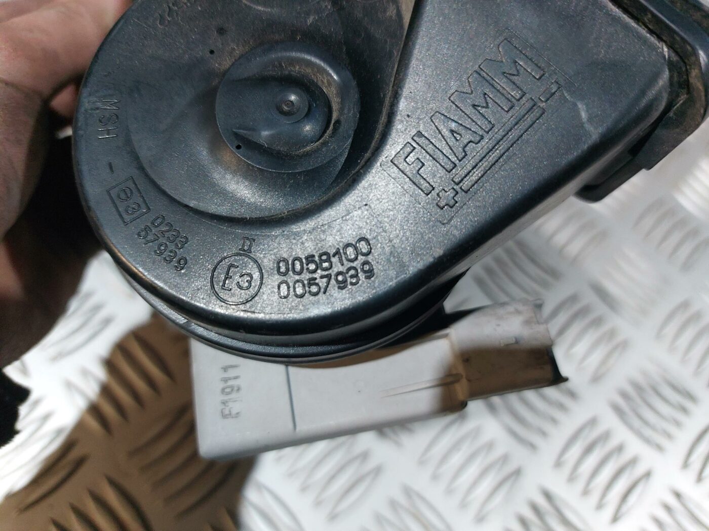 Skaņas signāls priekš RENAULT LAGUNA 2011 3 Skaņas signāls priekš RENAULT LAGUNA 2011