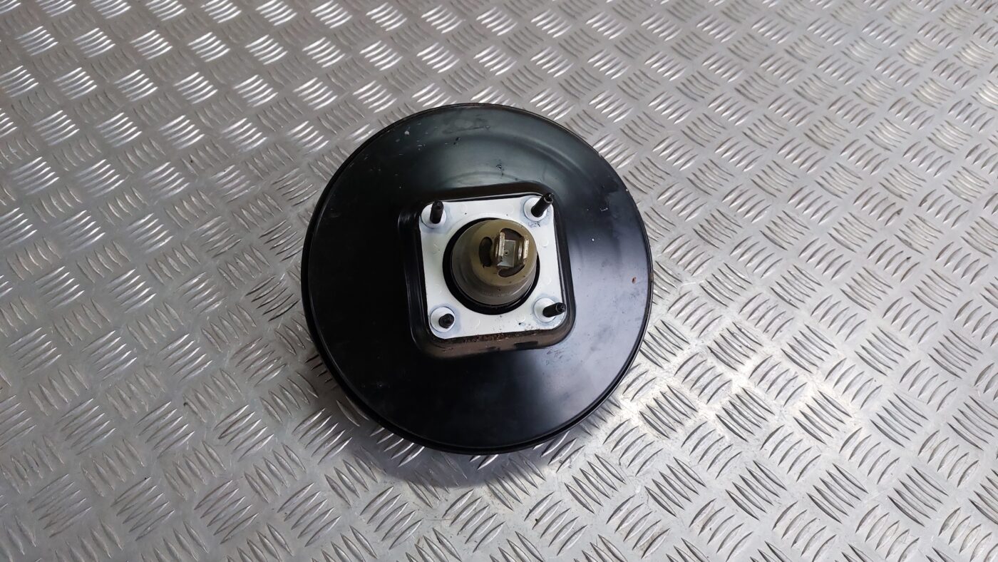 Vakuuma bremžu pastiprinātājs priekš VOLVO S40 2004 Black 2 Vakuuma bremžu pastiprinātājs priekš VOLVO S40 2004 Black