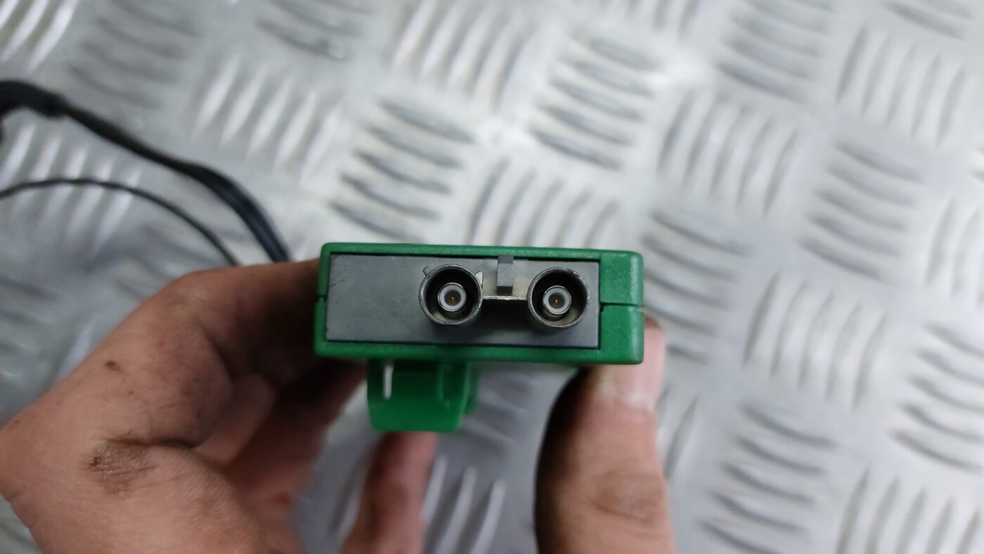 Antenas pastiprinātāja bloks priekš VOLVO S40 2004 Black 4 Antenas pastiprinātāja bloks priekš VOLVO S40 2004 Black