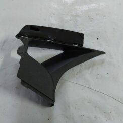 Aizmugurējas salona statnes apdare priekš VOLVO S40 2004 Black