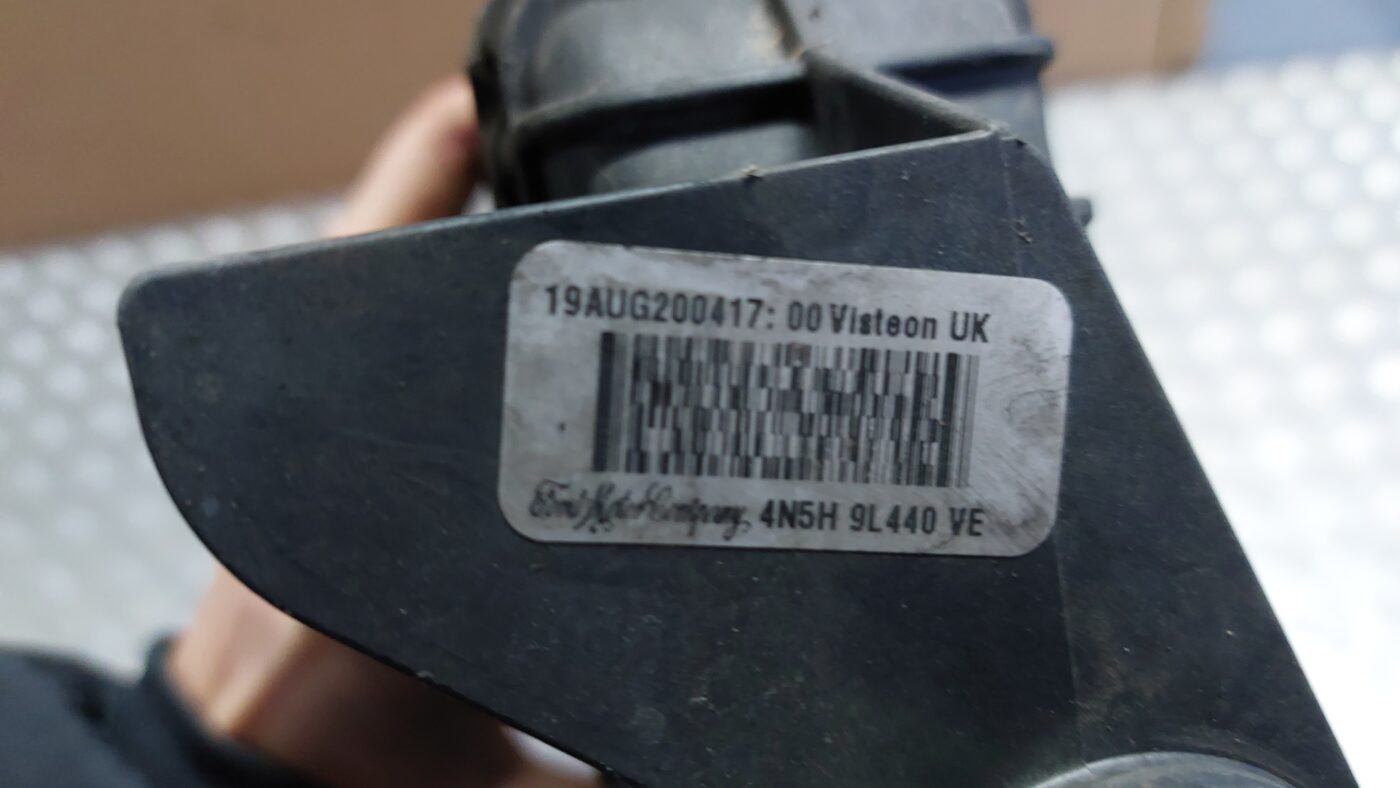 Interkūleris priekš VOLVO S40 2004 Black 3 Interkūleris priekš VOLVO S40 2004 Black