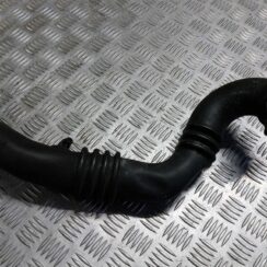 Interkulera caurule priekš VOLVO S40 2004 Black