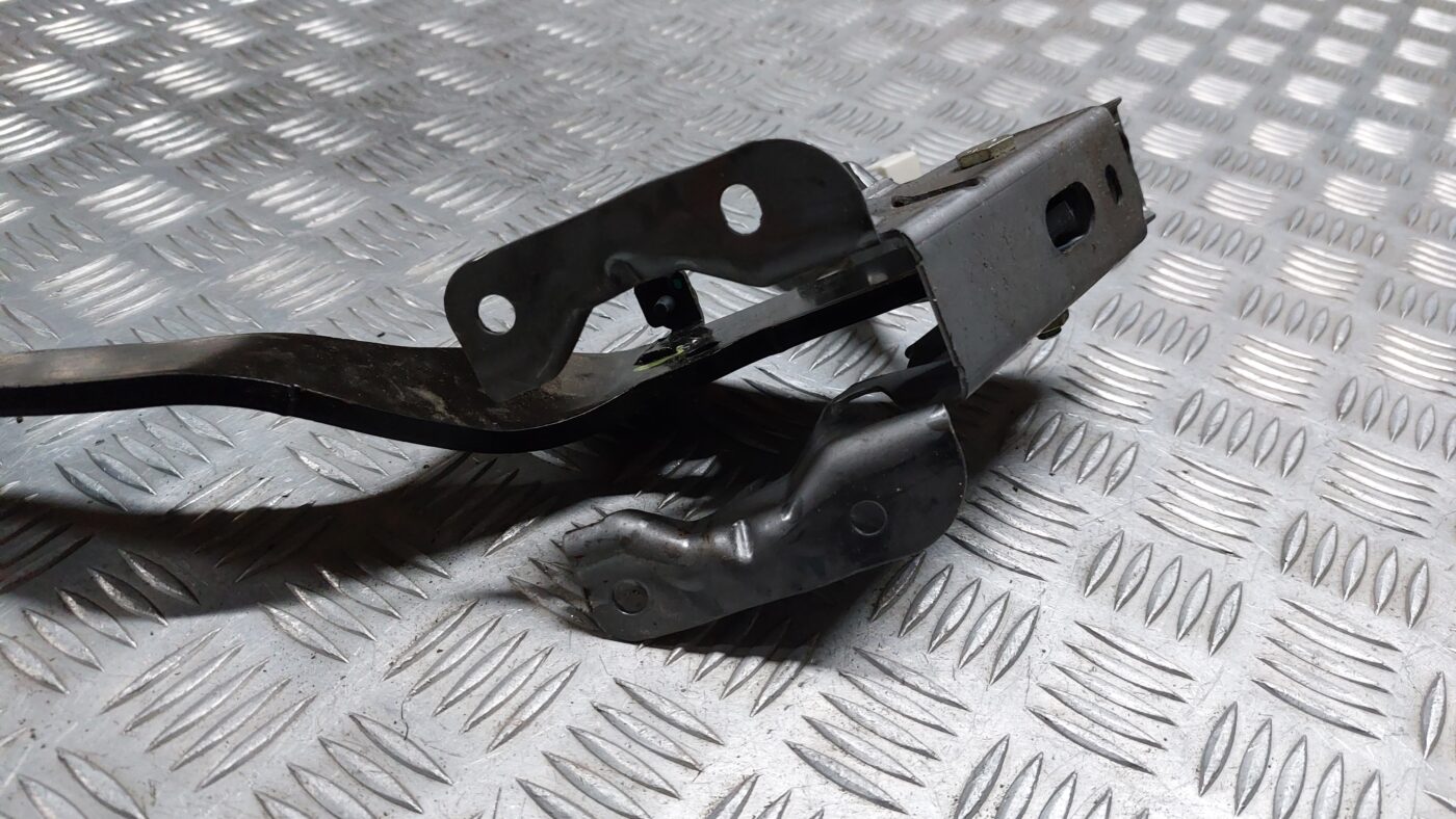 Bremžu pedālis priekš MITSUBISHI COLT 2007 2 Bremžu pedālis priekš MITSUBISHI COLT 2007