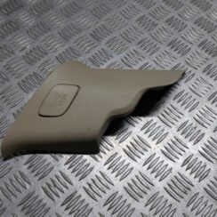 Aizmugurējas salona statnes apdare priekš VOLVO V60 2012