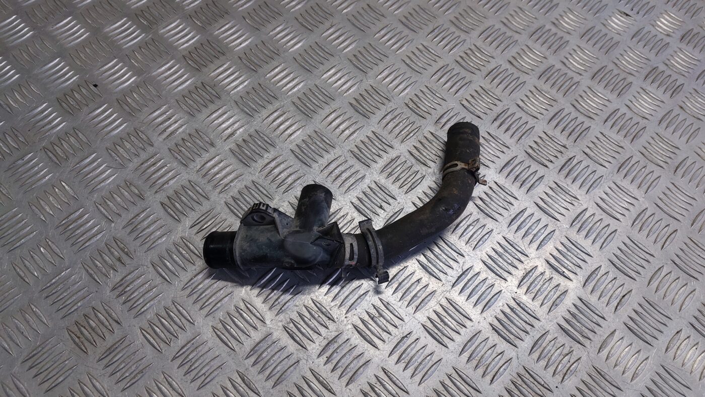 Dzesēšanas caurule priekš VOLVO V60 2012 1 Dzesēšanas caurule priekš VOLVO V60 2012