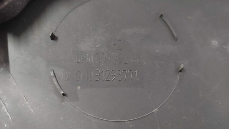 20221129 091331 - Vējstikla uzlika (deflektors) priekš VOLVO V60 2012