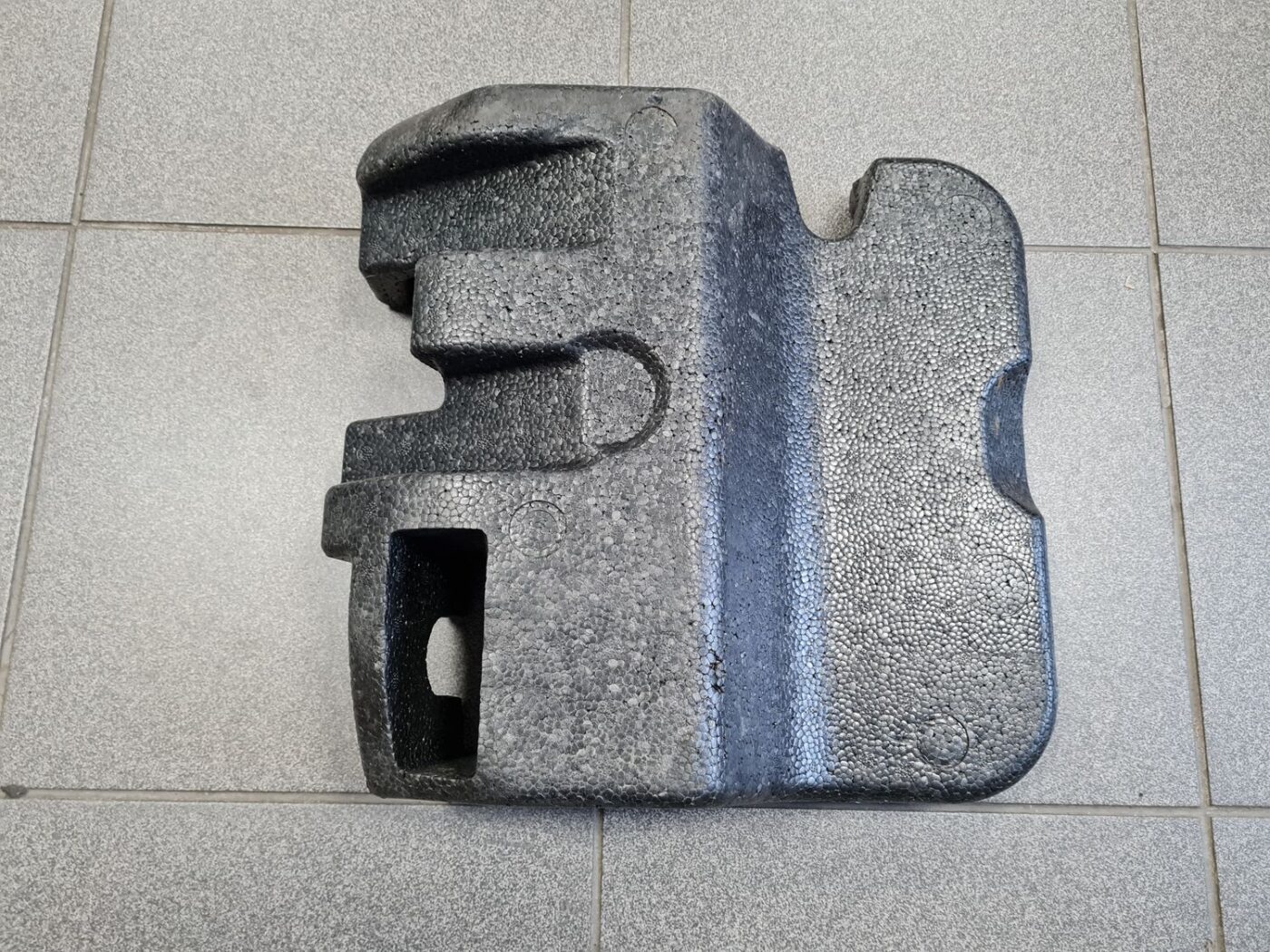 Bagāžnieka nodalījuma instrumentu ieliktnis priekš VOLVO V60 2012 3 Bagāžnieka nodalījuma instrumentu ieliktnis priekš VOLVO V60 2012