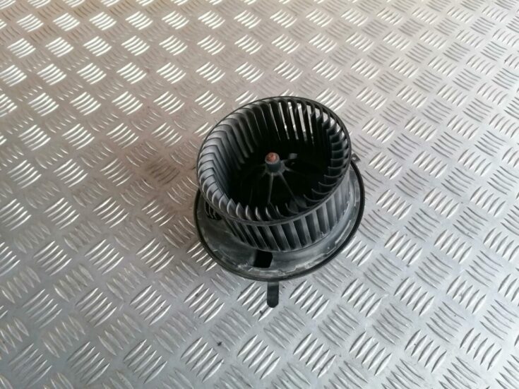 Salona ventilators priekš BMW 123 E87 2008 BLACK 1