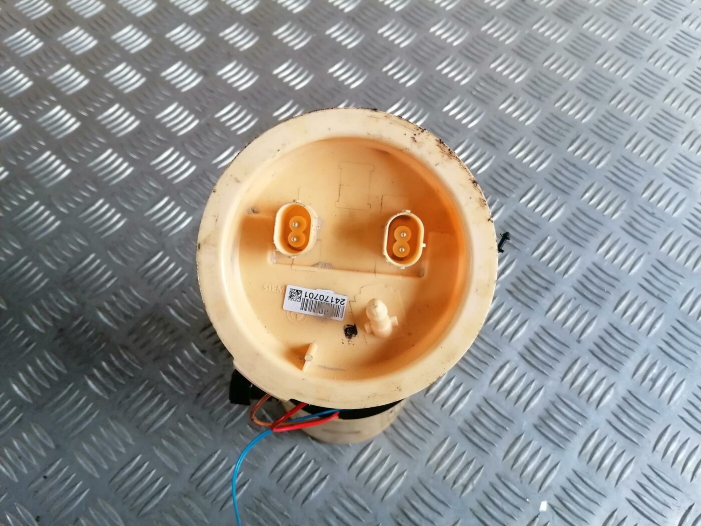 Degvielas tvertnes sūknis priekš BMW 123 E87 2008 BLACK 2 Degvielas tvertnes sūknis priekš BMW 123 E87 2008 BLACK