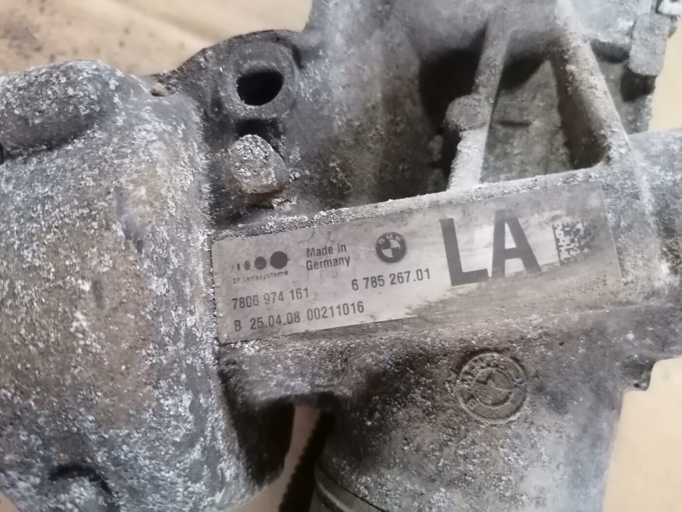 Stūres mehānisms priekš BMW 123 E87 2008 BLACK 4 Stūres mehānisms priekš BMW 123 E87 2008 BLACK