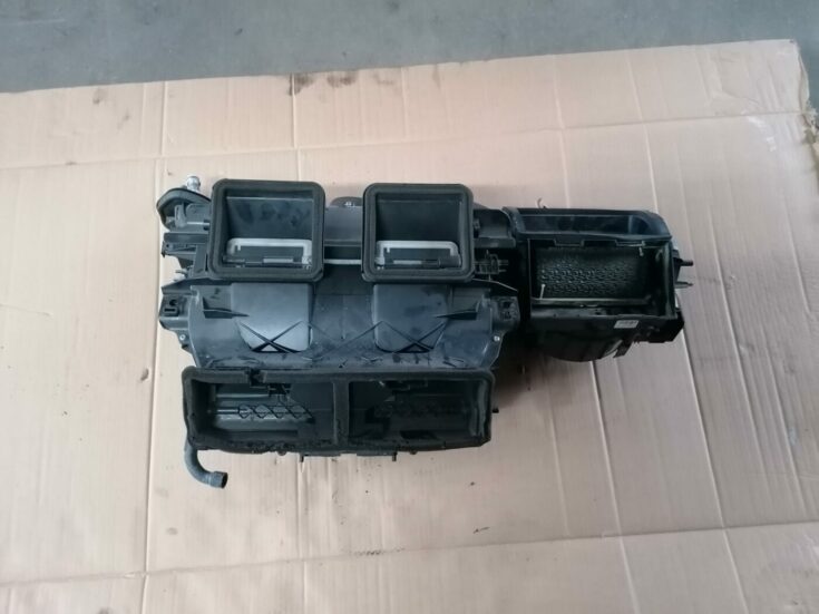 Salona sildītājs priekš BMW 123 E87 2008 BLACK