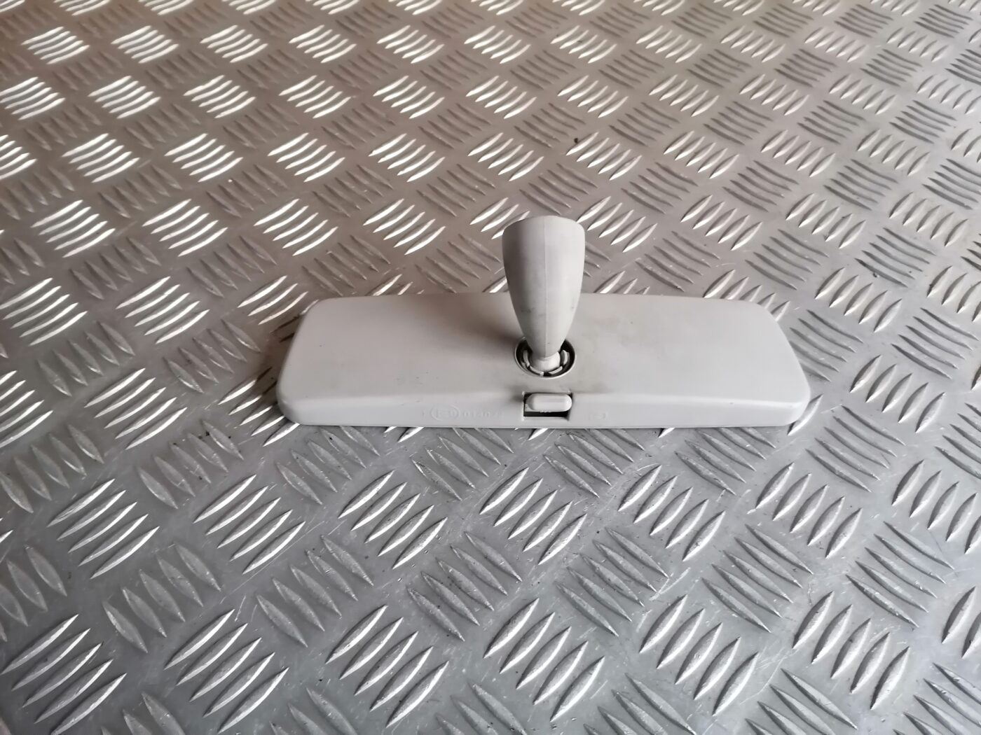 Salona atpakaļskata spogulis priekš ŠKODA OCTAVIA 2006 2 Salona atpakaļskata spogulis priekš ŠKODA OCTAVIA 2006