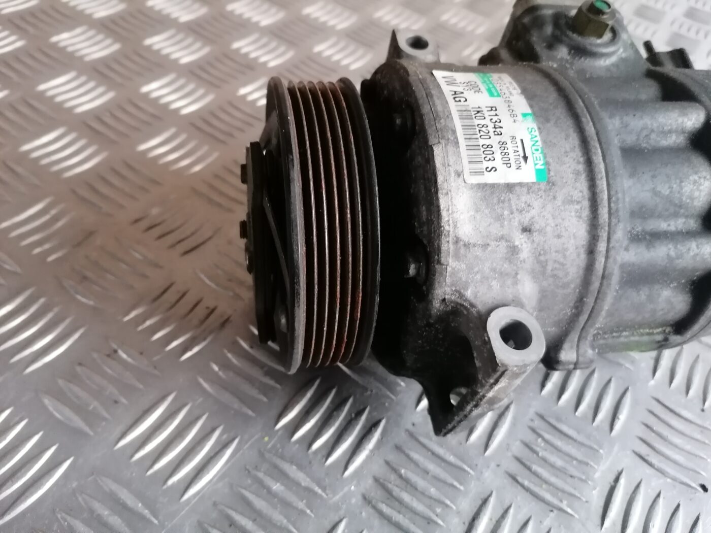 Gaisa kondicioniera kompresors priekš ŠKODA OCTAVIA 2006 3 Gaisa kondicioniera kompresors priekš ŠKODA OCTAVIA 2006