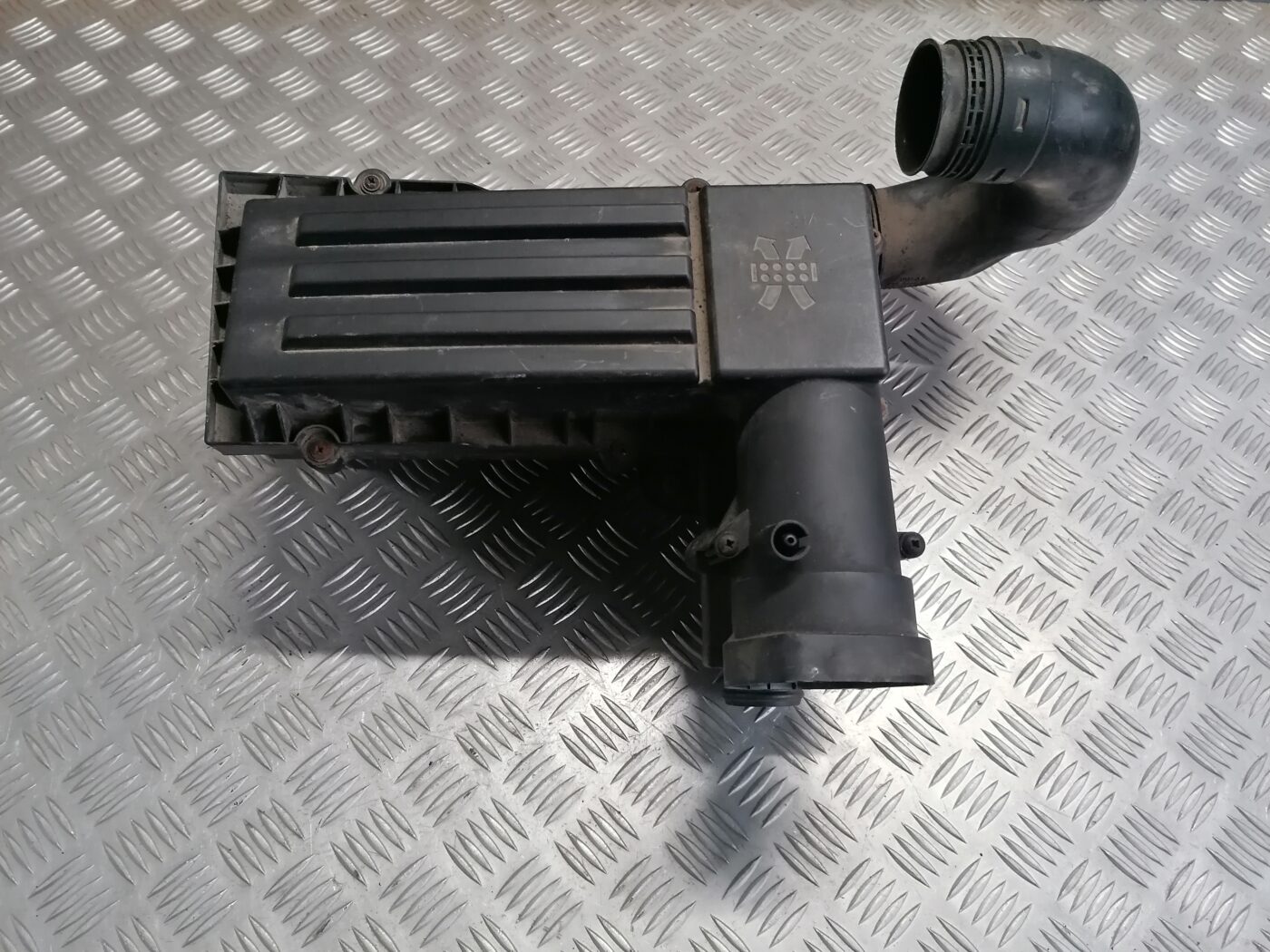 Gaisa filtra korpuss priekš ŠKODA OCTAVIA 2006 5 Gaisa filtra korpuss priekš ŠKODA OCTAVIA 2006