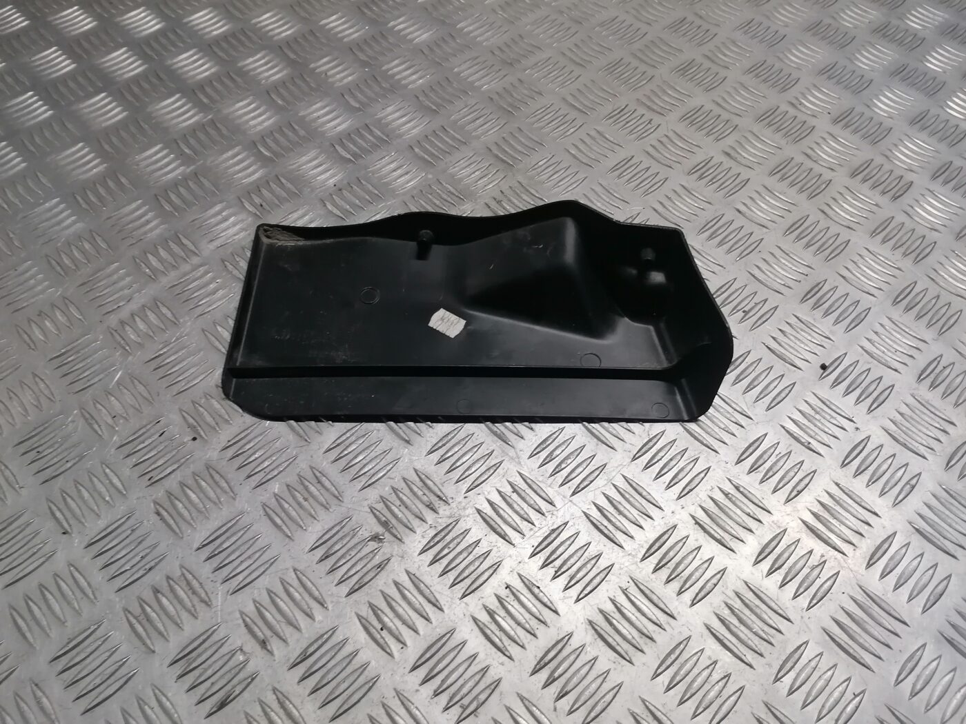 Ieplūdes gaisa deflektors/Difuzors priekš ŠKODA OCTAVIA 2006 2 Ieplūdes gaisa deflektors/Difuzors priekš ŠKODA OCTAVIA 2006