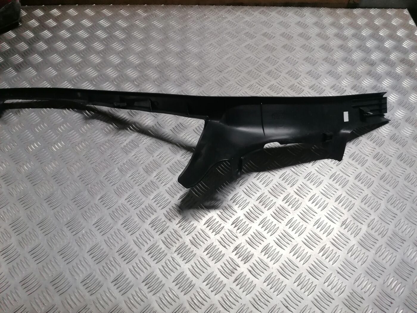 Sliekšņa aizmugurēja laba uzlika (salonā) priekš ŠKODA OCTAVIA 2006 2 Sliekšņa aizmugurēja laba uzlika (salonā) priekš ŠKODA OCTAVIA 2006