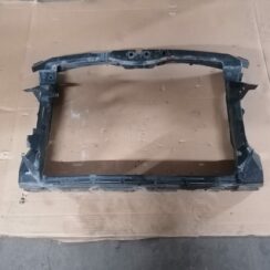 Priekšējā radiatora rāmis priekš ŠKODA OCTAVIA 2006