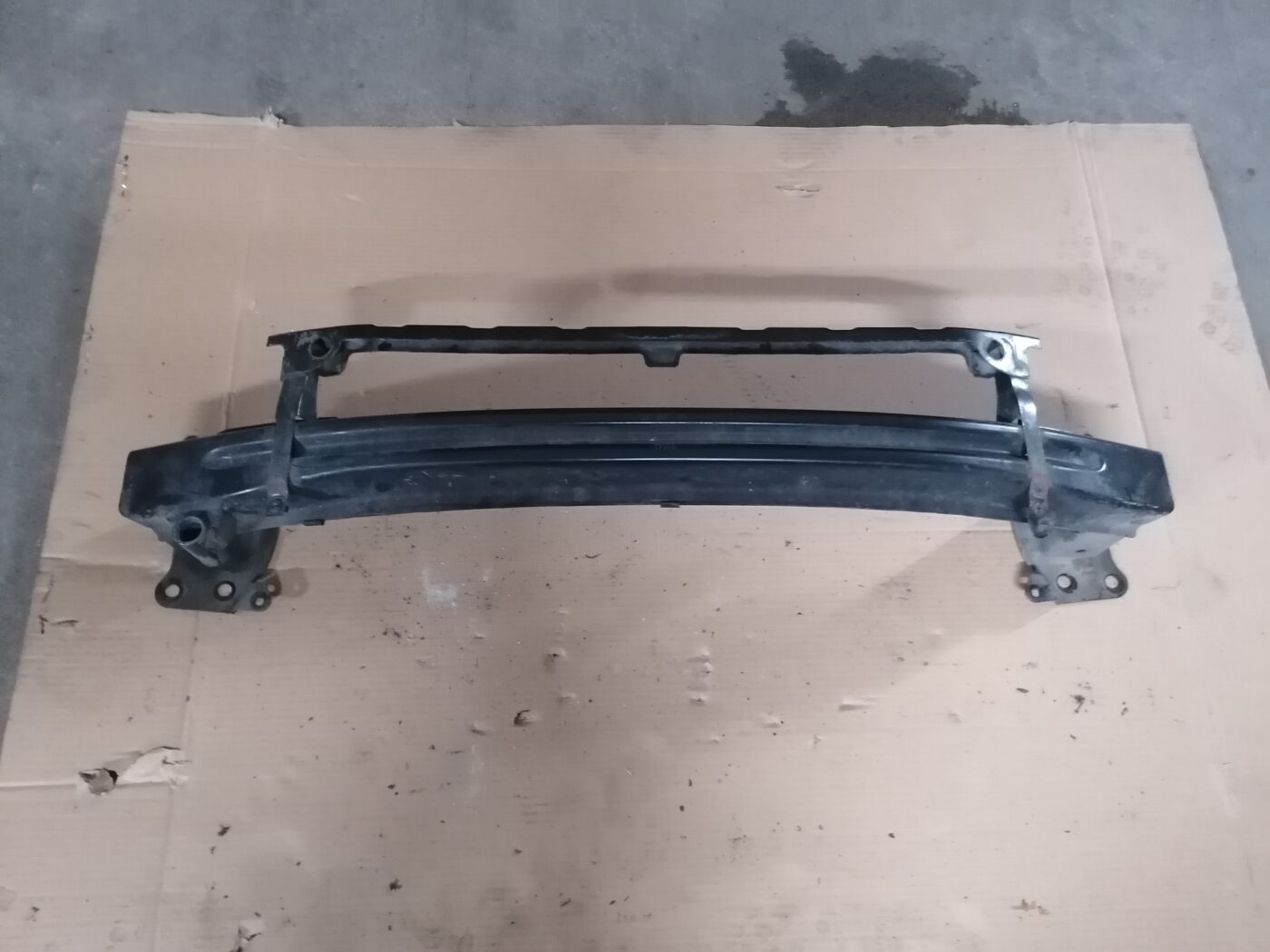 Priekšējā bufera pastiprinātājs priekš ŠKODA OCTAVIA 2006 2 Priekšējā bufera pastiprinātājs priekš ŠKODA OCTAVIA 2006