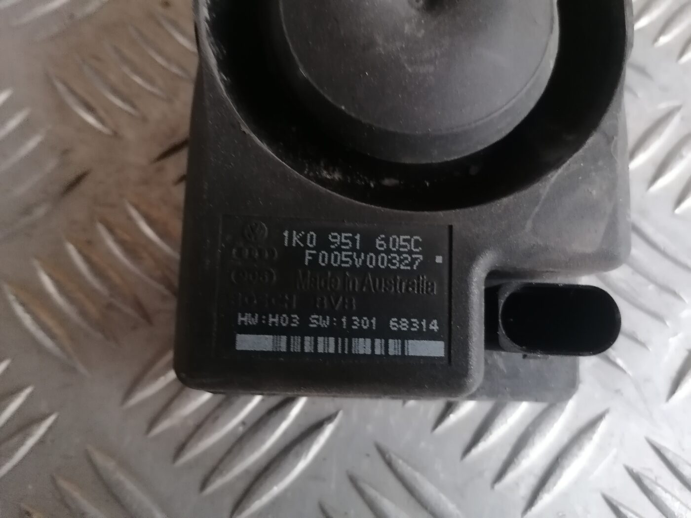 Autostāvvietas sistēmas skaņas signāls priekš ŠKODA OCTAVIA 2006 4 Autostāvvietas sistēmas skaņas signāls priekš ŠKODA OCTAVIA 2006