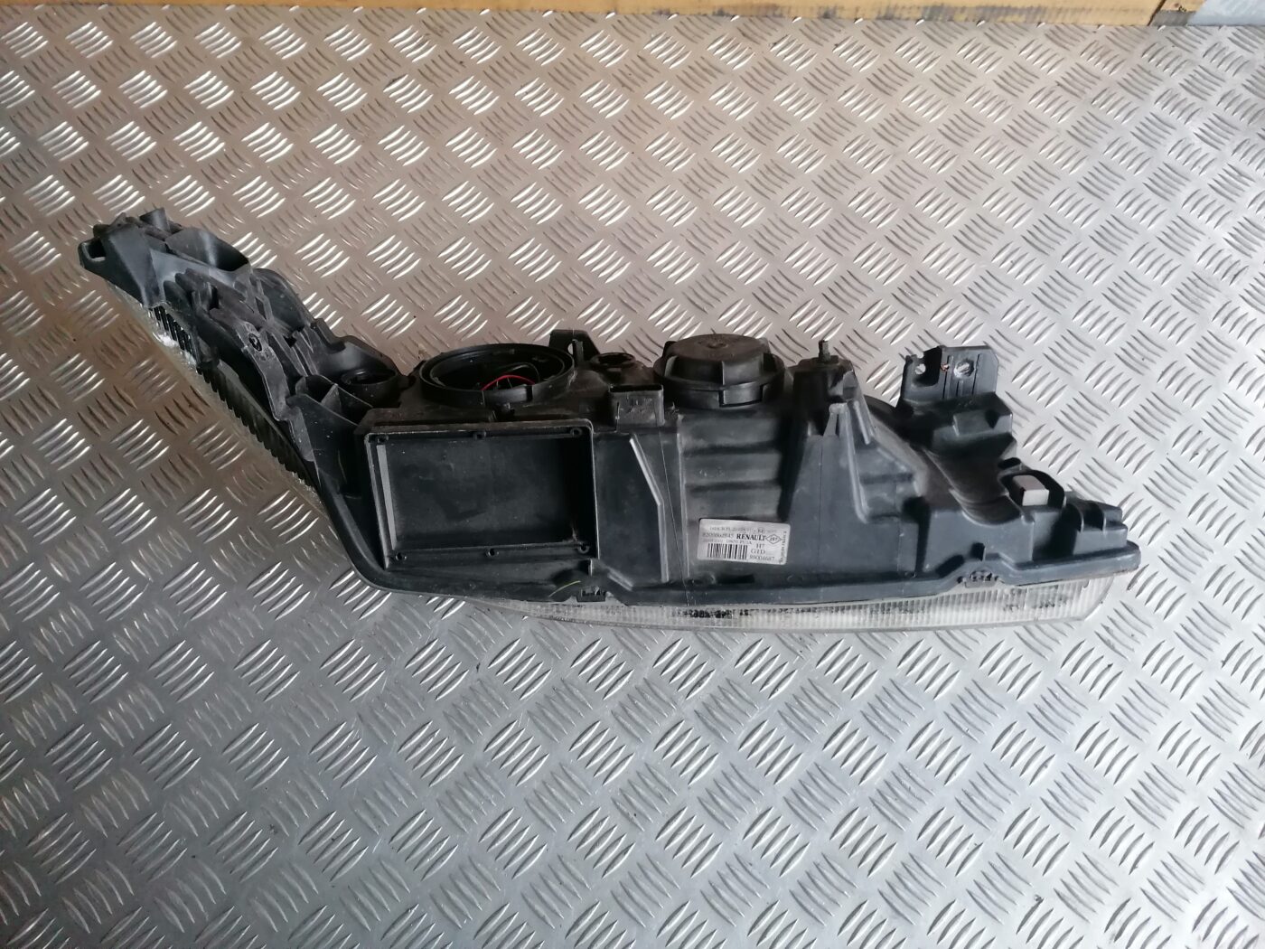 Priekšējais kreisais lukturis priekš RENAULT LAGUNA 2001-2007 8200002845 5 Priekšējais kreisais lukturis priekš RENAULT LAGUNA 2001-2007 8200002845