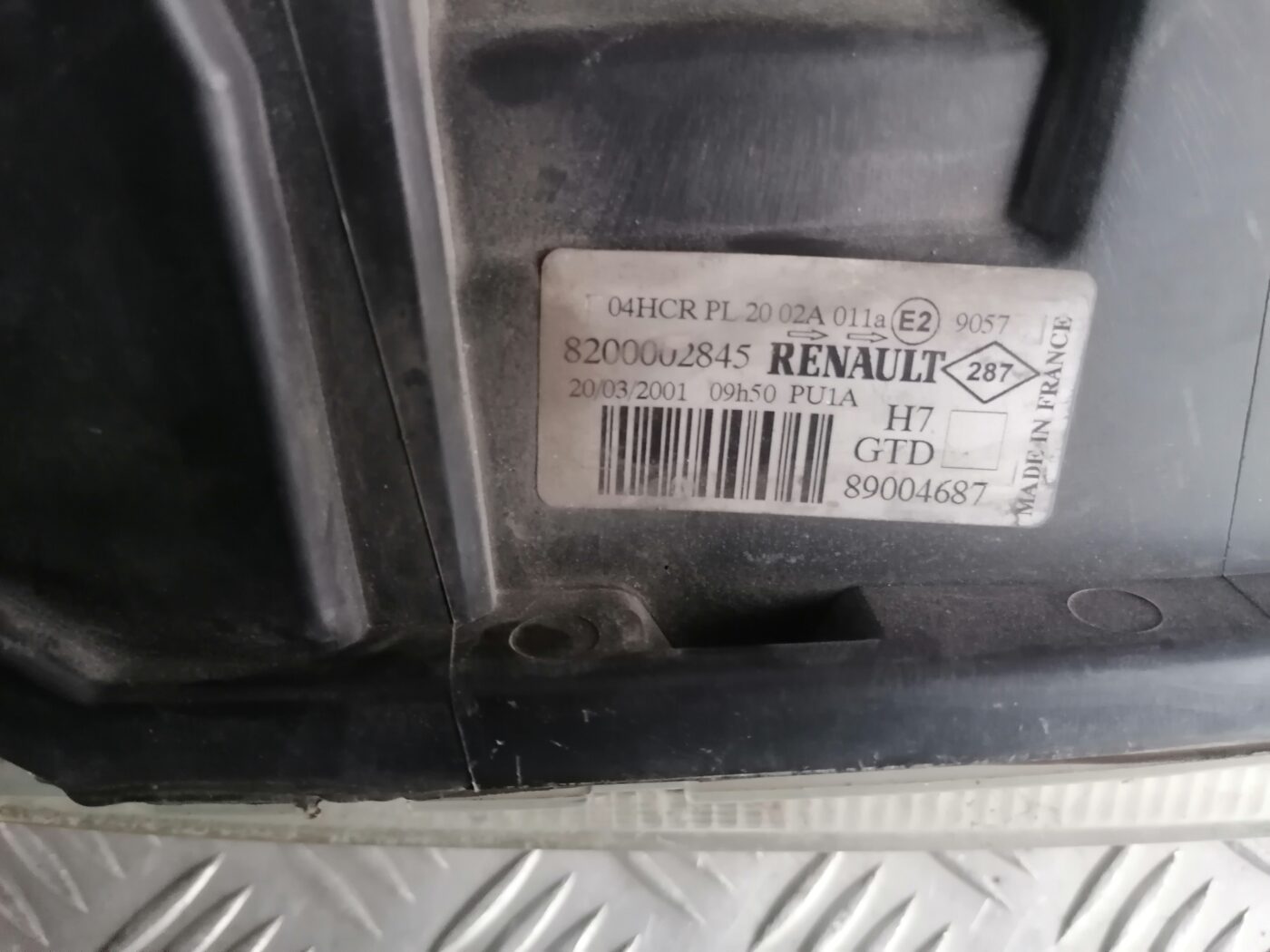 Priekšējais kreisais lukturis priekš RENAULT LAGUNA 2001-2007 8200002845 6 Priekšējais kreisais lukturis priekš RENAULT LAGUNA 2001-2007 8200002845