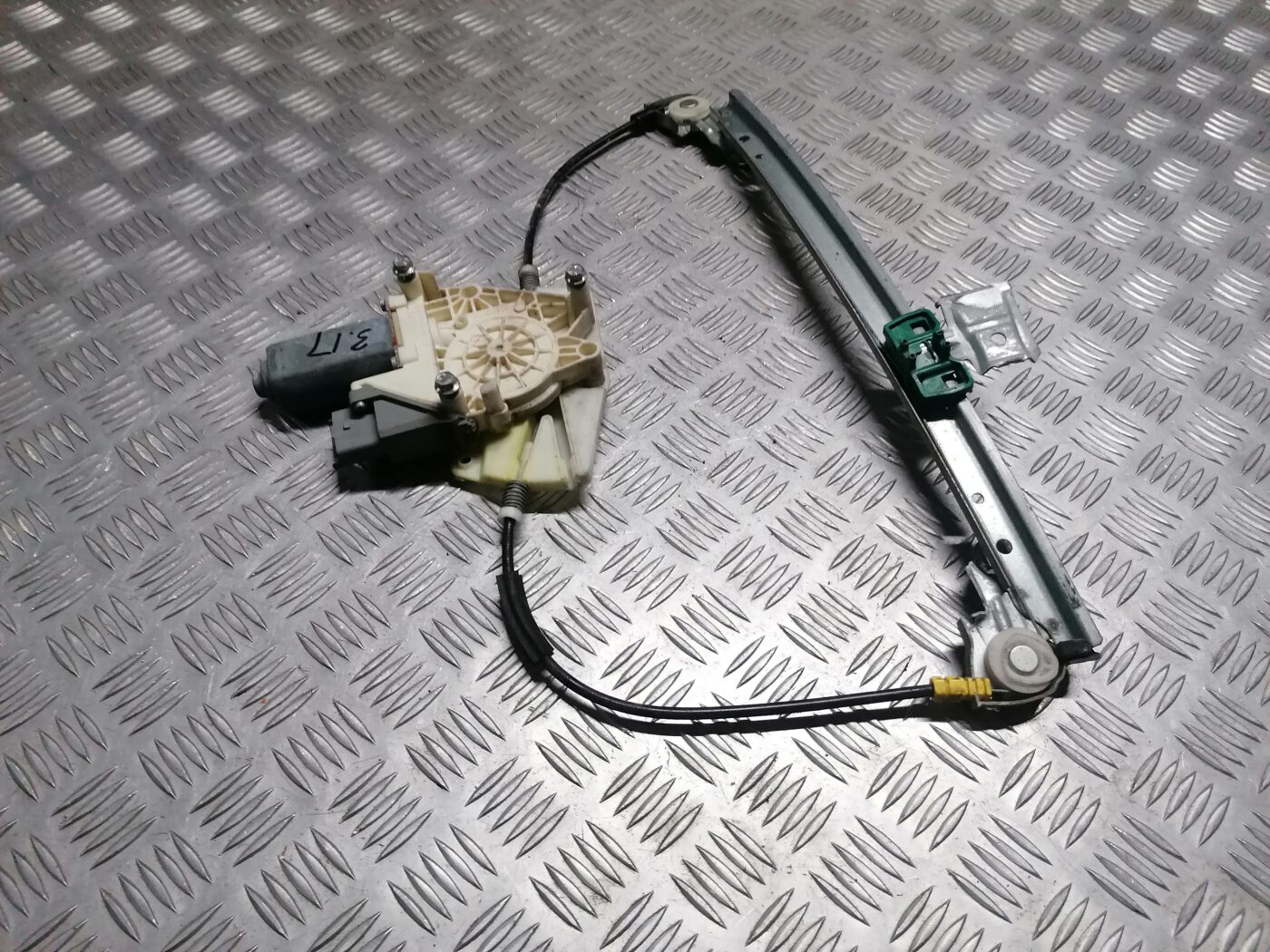 Stikla pacelšanas mehānisms aizmugurējais labais priekš PEUGEOT 607 2010 4 Stikla pacelšanas mehānisms aizmugurējais labais priekš PEUGEOT 607 2010