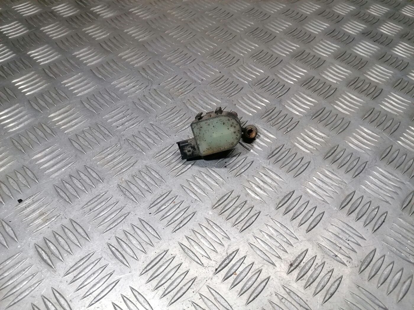 Lukturu diapazona korekcijas sensors, aizmugurē priekš PEUGEOT 607 2010 1 Lukturu diapazona korekcijas sensors, aizmugurē priekš PEUGEOT 607 2010