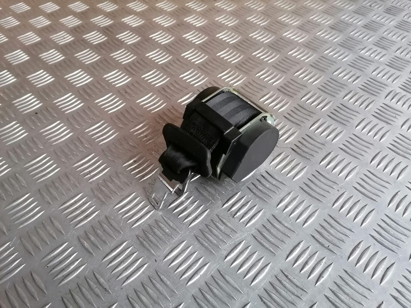 Priekšējā kreisā drošības josta priekš PEUGEOT 607 2010 1 Priekšējā kreisā drošības josta priekš PEUGEOT 607 2010