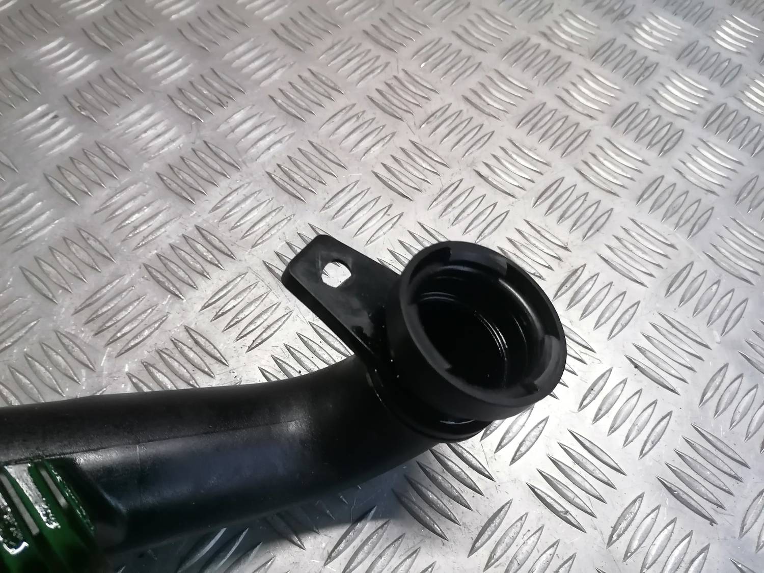 Gaisa ieplūdes šļūtene priekš PEUGEOT 607 2010 2 Gaisa ieplūdes šļūtene priekš PEUGEOT 607 2010