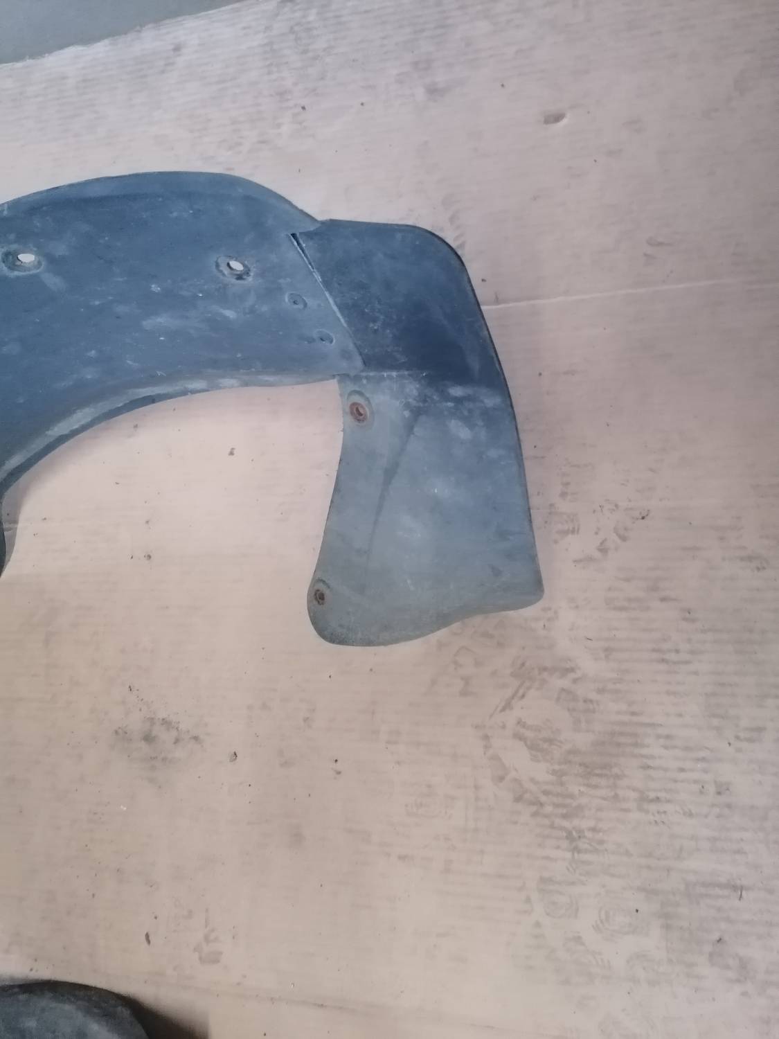 Priekšējais kreisais paspārns priekš PEUGEOT 607 2010 2 Priekšējais kreisais paspārns priekš PEUGEOT 607 2010