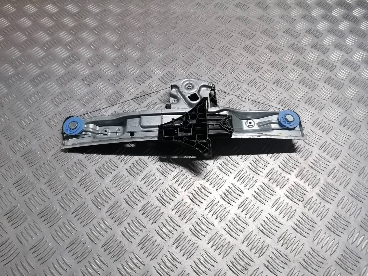 Stikla pacelšanas mehānisms aizmugurējais kreisais priekš OPEL INSIGNIA SPORTS TOURER 2013 3 Stikla pacelšanas mehānisms aizmugurējais kreisais priekš OPEL INSIGNIA SPORTS TOURER 2013