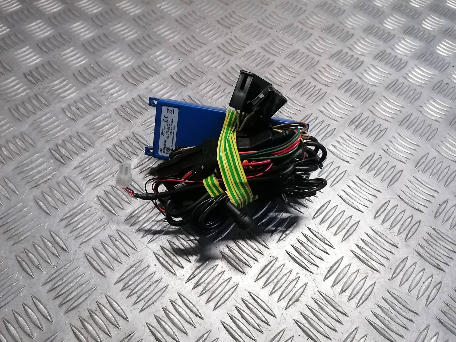 Bluetooth vadības bloks priekŔ BMW 318D E91 2008 TOURING 4 Bluetooth vadības bloks priekŔ BMW 318D E91 2008 TOURING